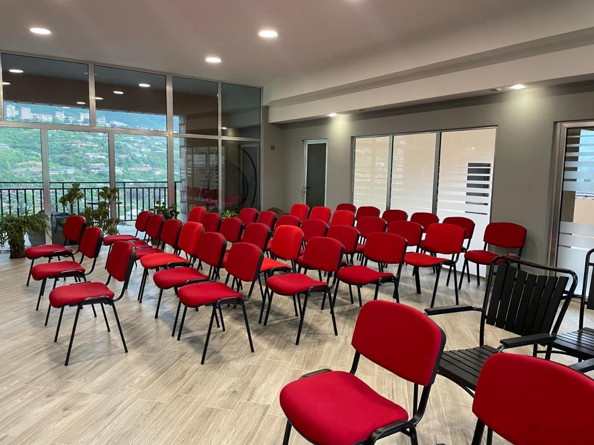Kamar Hotel Ijevan Ngoại thất bức ảnh